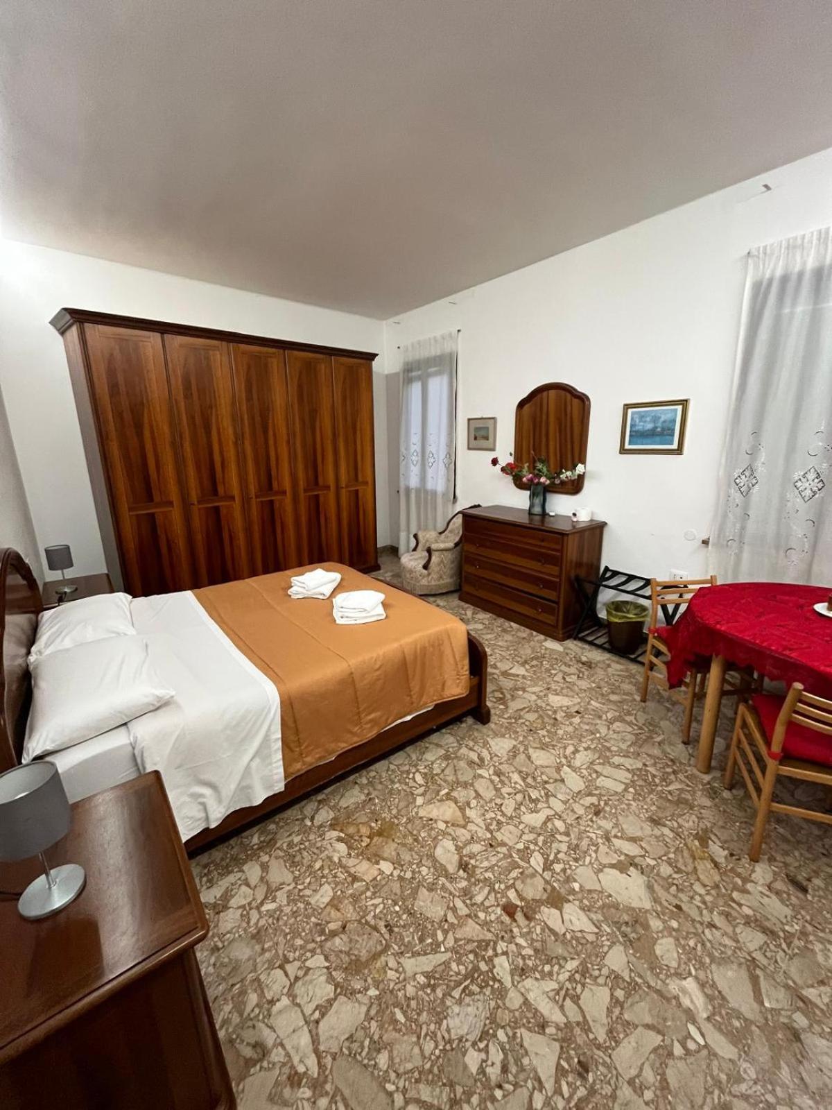 Stefy'S Rooms เวนิส ภายนอก รูปภาพ